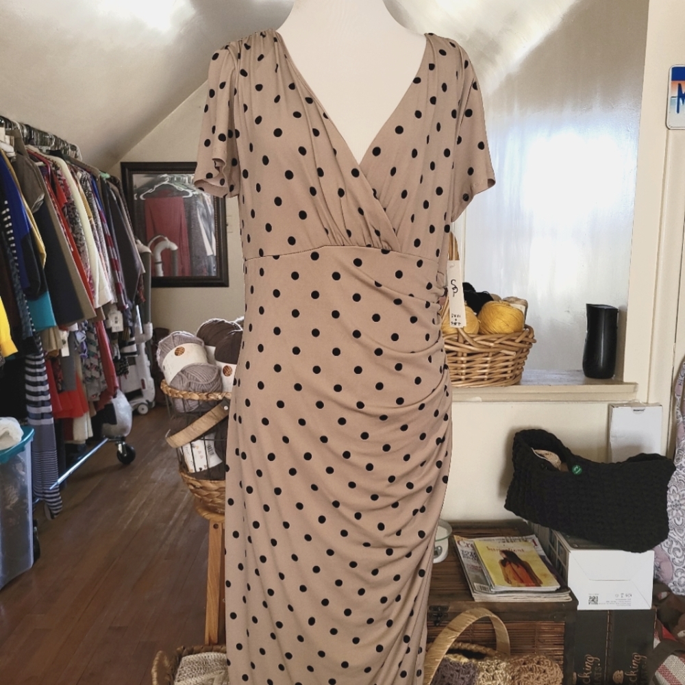 NWT! Perfect Polka Dot Dress!